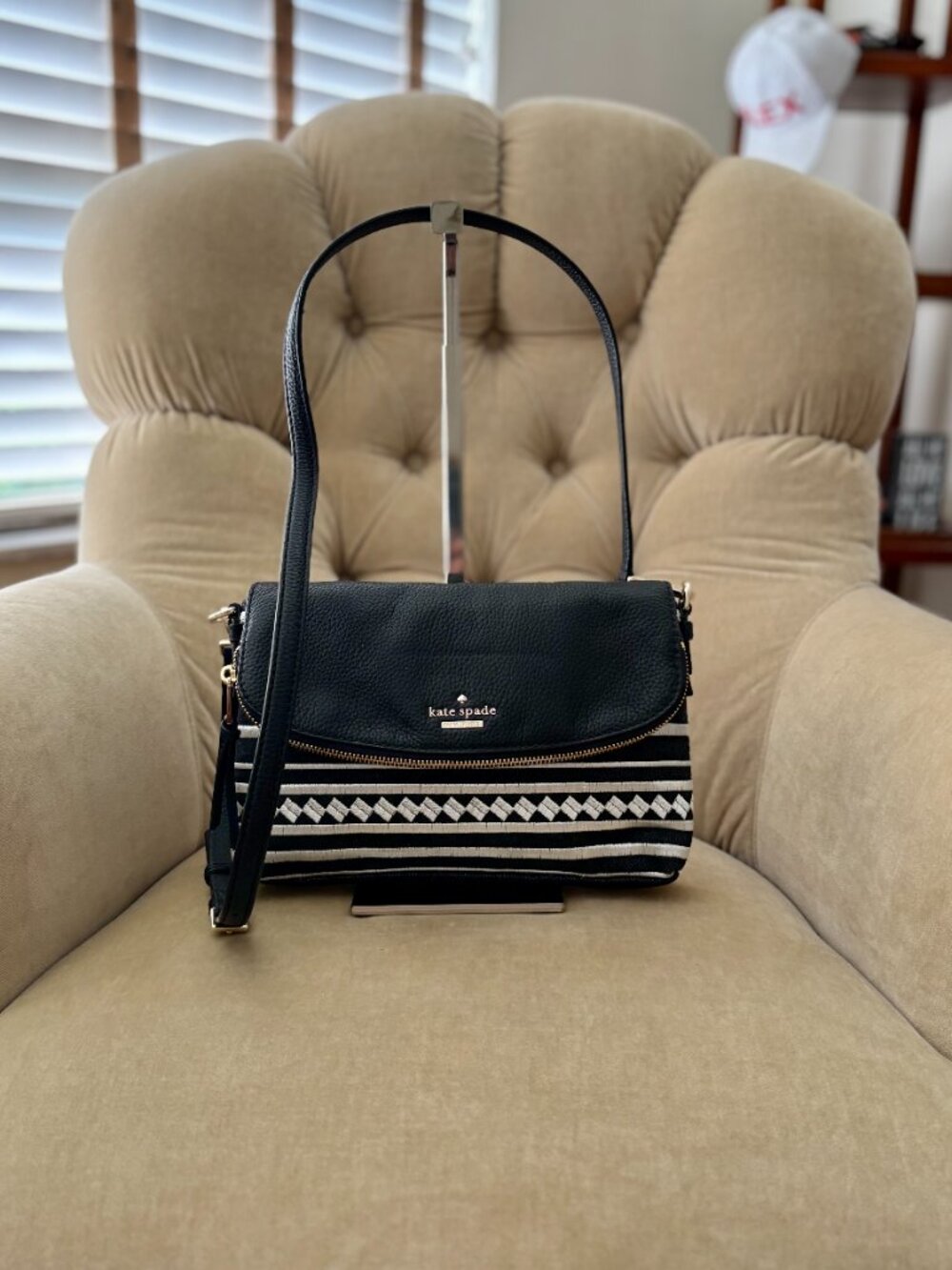 Auth. KATE SPADE Jackson Street HARLYN Flap Embroidered Crossbody Bag